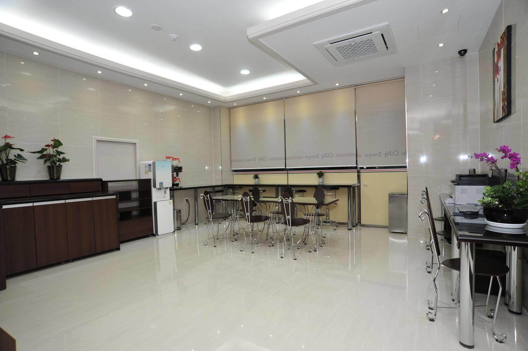 Global Inn Seoul Dongdaemun City Days Inn ภายนอก รูปภาพ