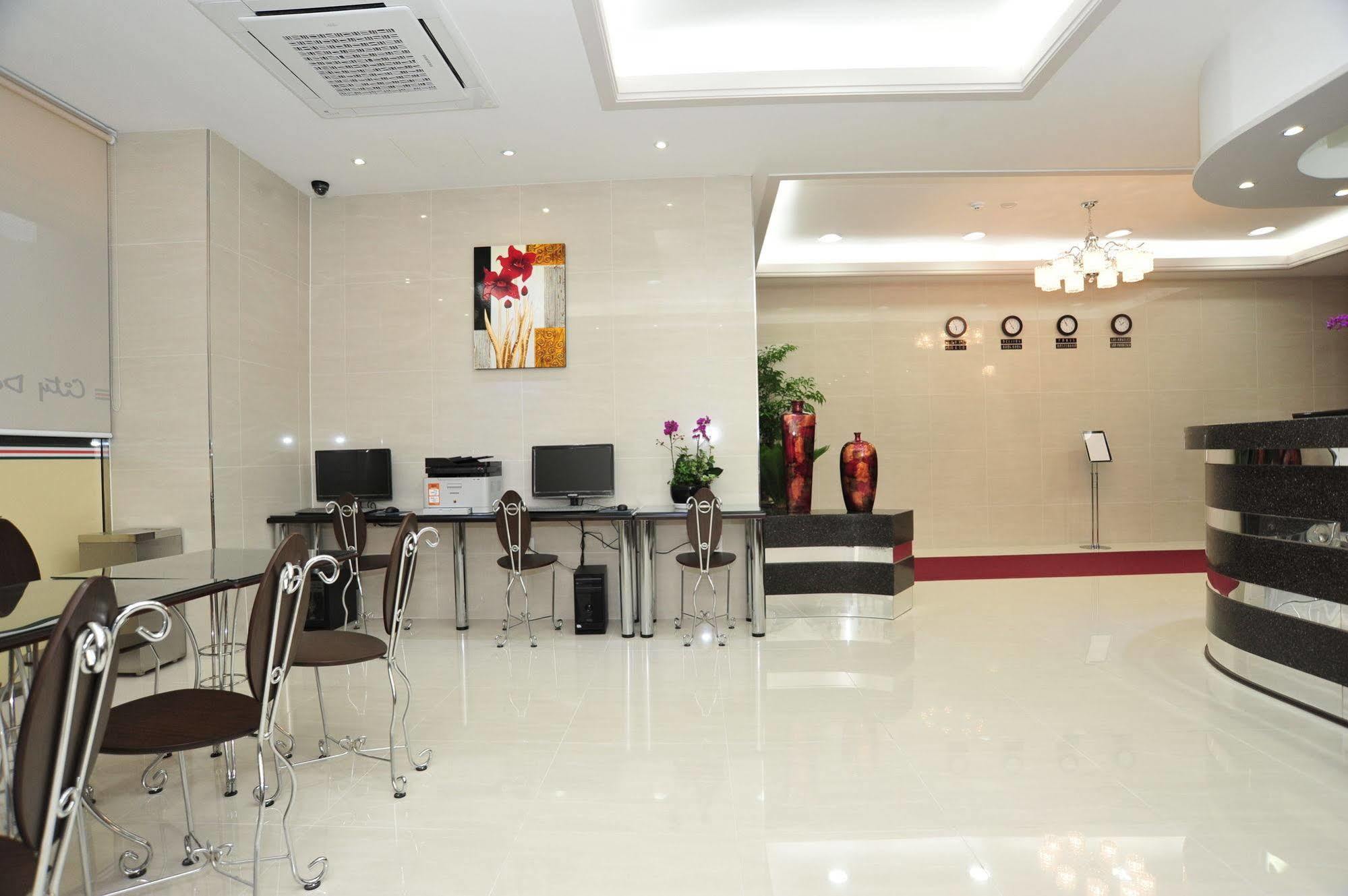 Global Inn Seoul Dongdaemun City Days Inn ภายนอก รูปภาพ