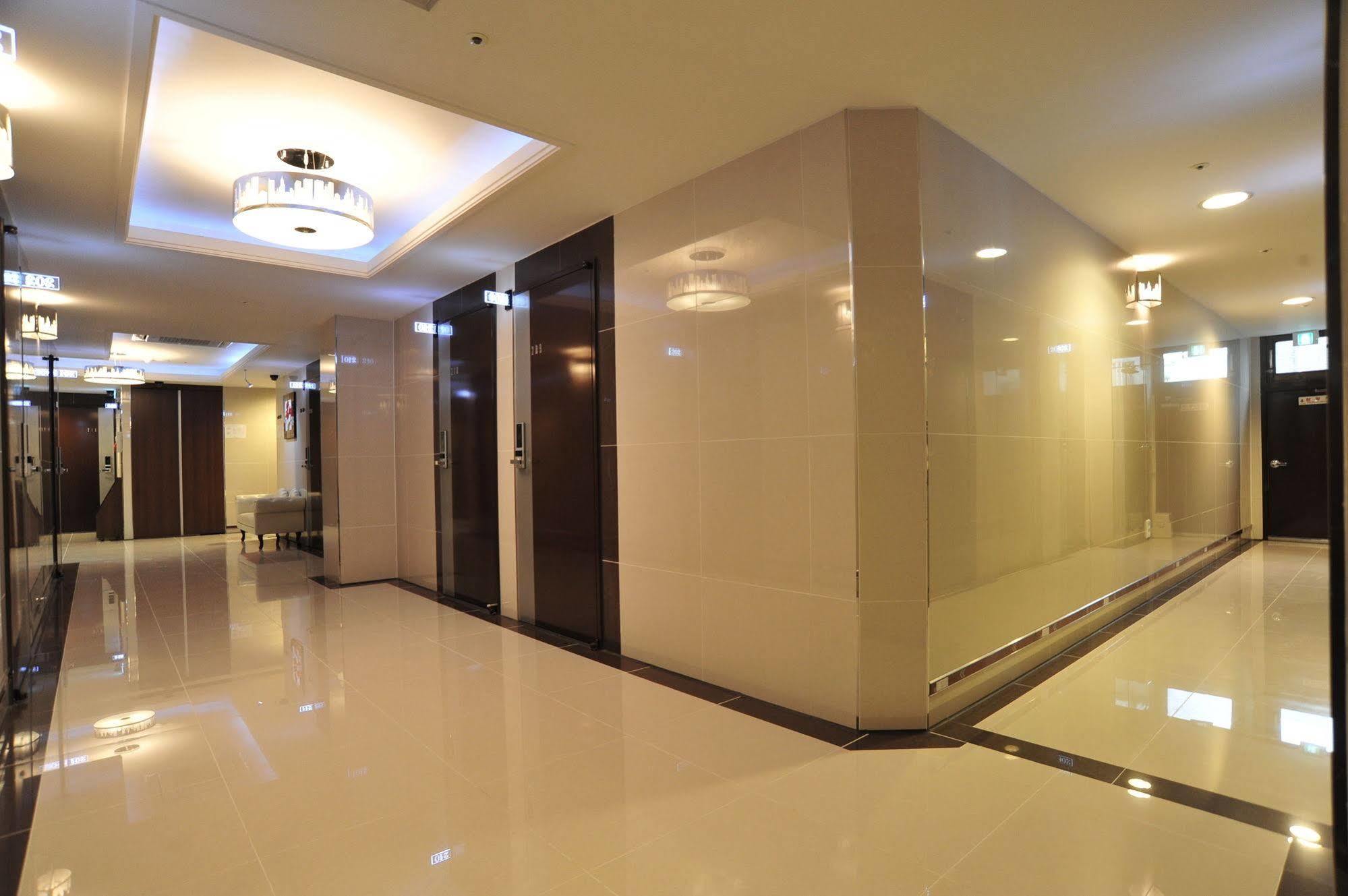 Global Inn Seoul Dongdaemun City Days Inn ภายนอก รูปภาพ